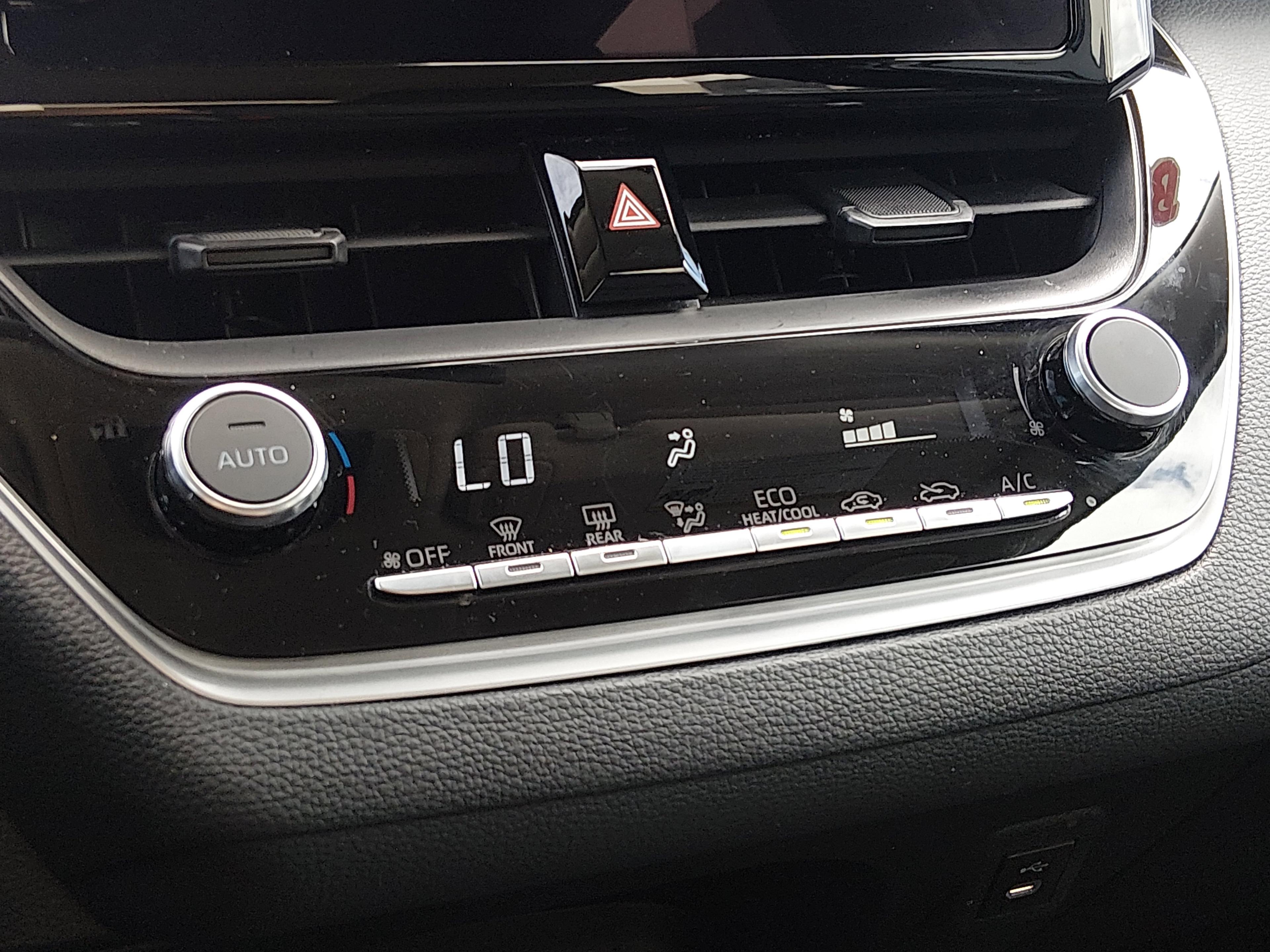 Toyota Corolla Le Cvt - Thumbnail 18