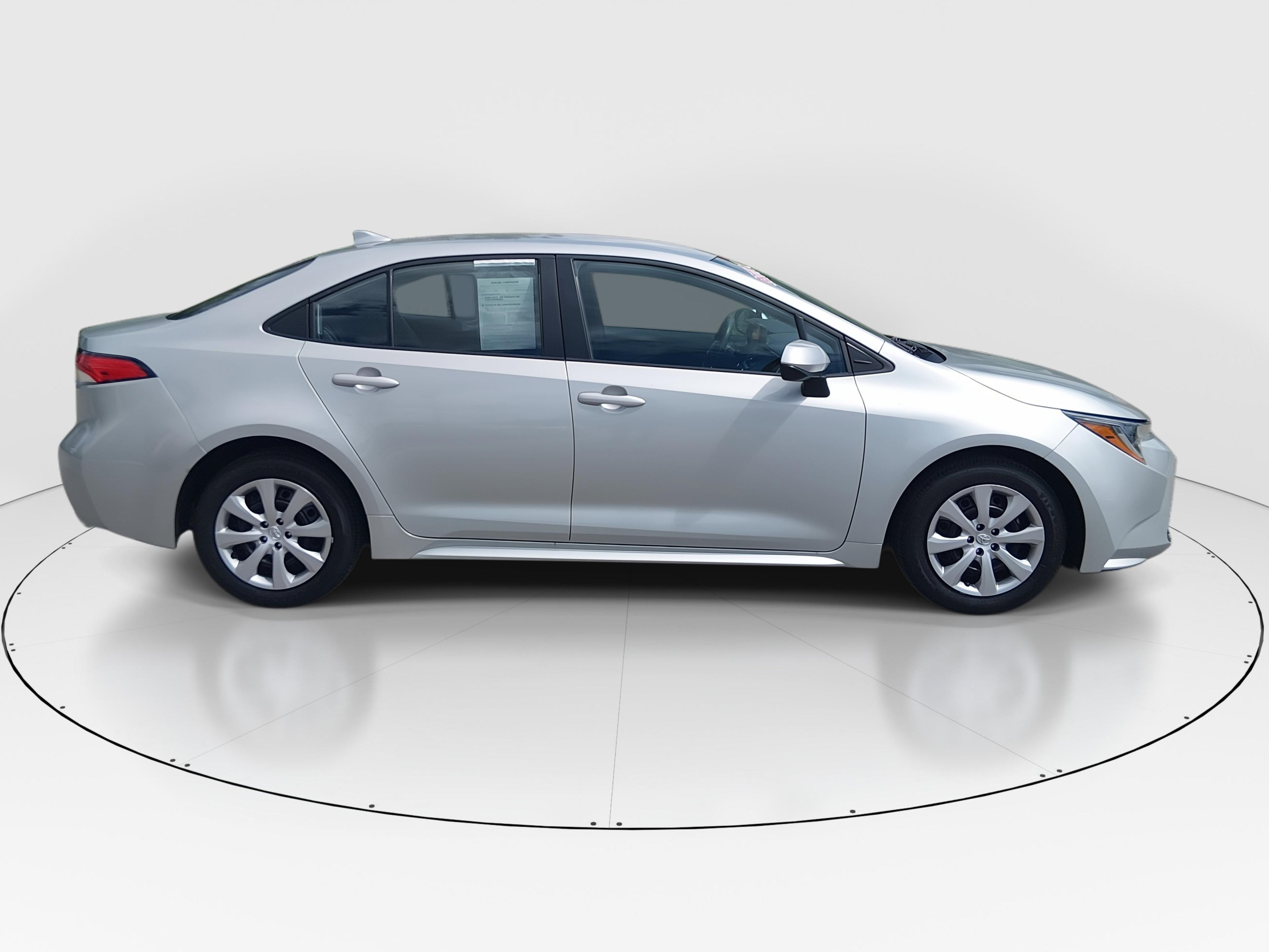 Toyota Corolla Le Cvt - Thumbnail 8