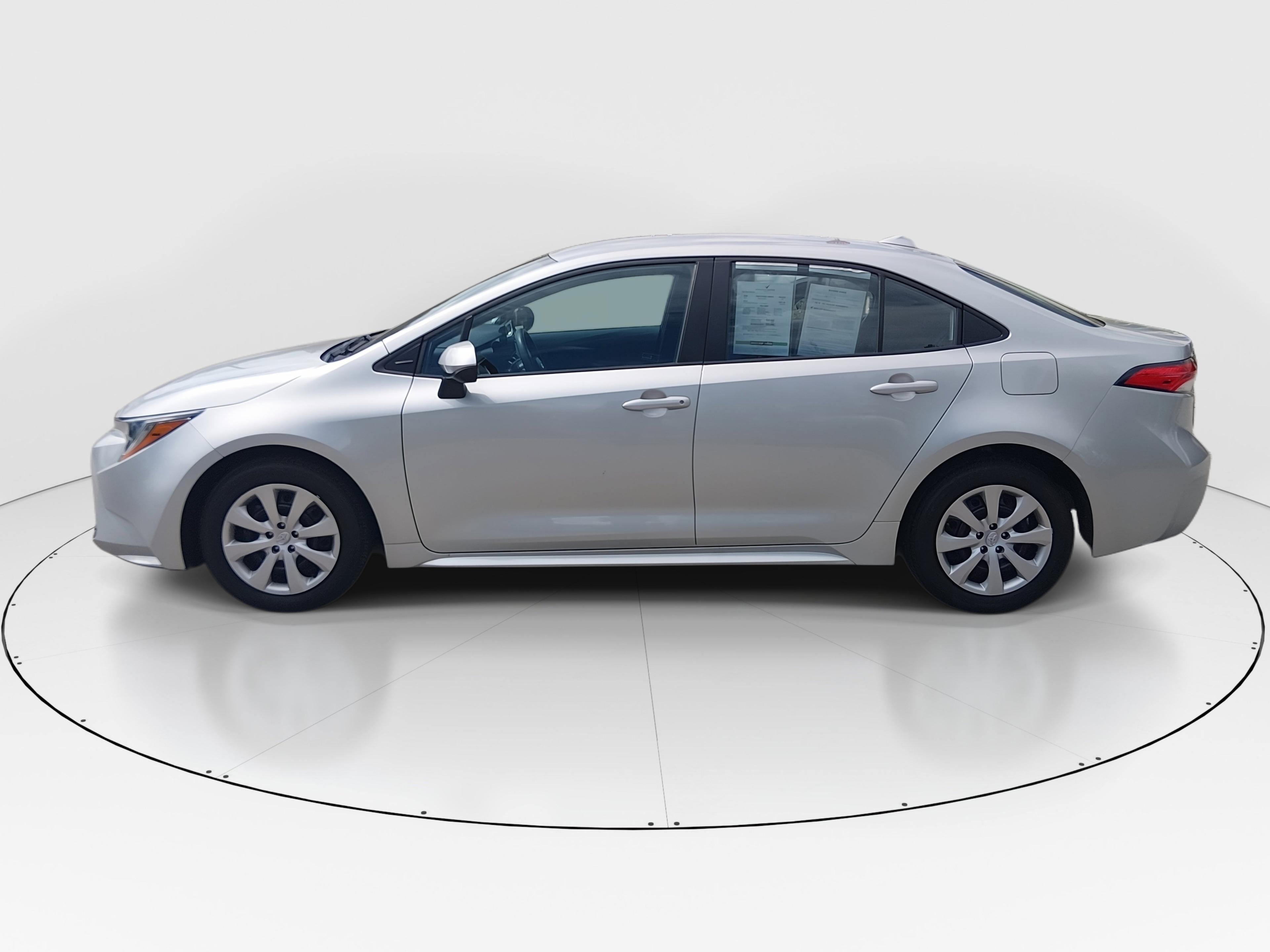 Toyota Corolla Le Cvt - Thumbnail 4