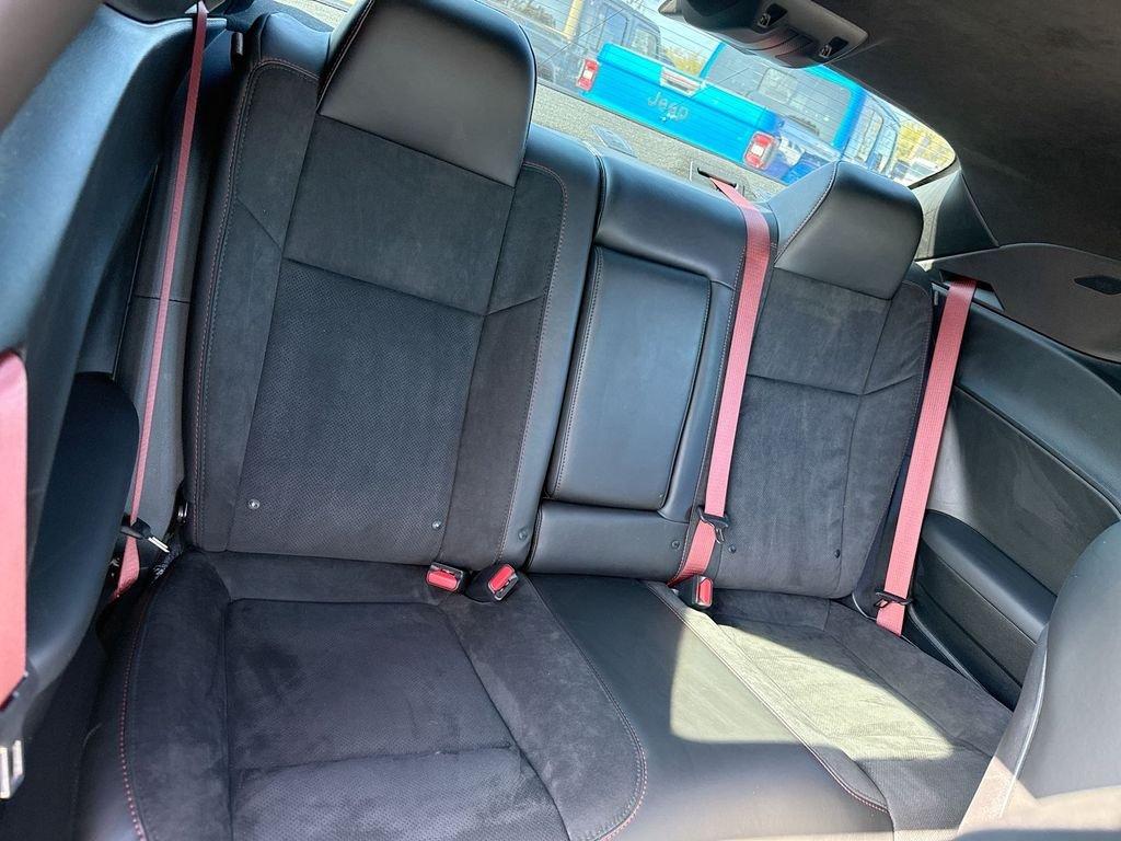 Dodge Challenger R/T Scat Pack Widebody - Thumbnail 18