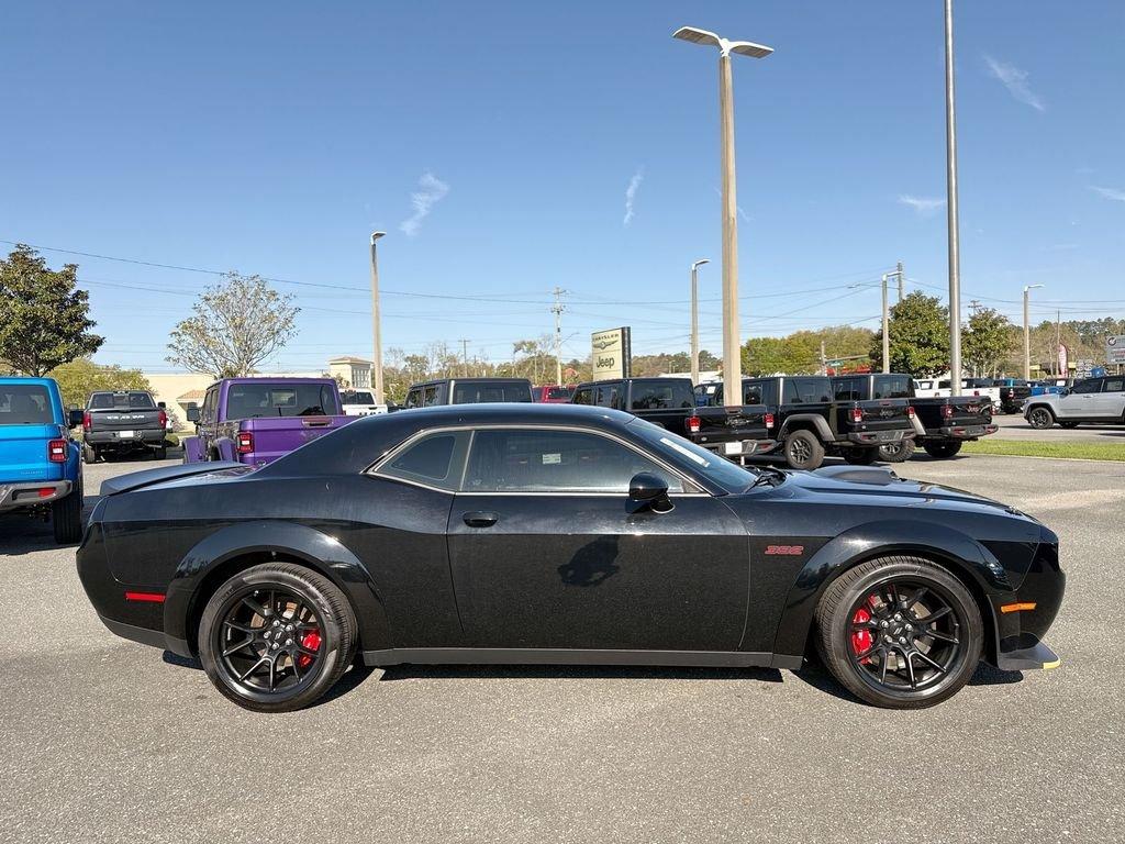 Dodge Challenger R/T Scat Pack Widebody - Thumbnail 3