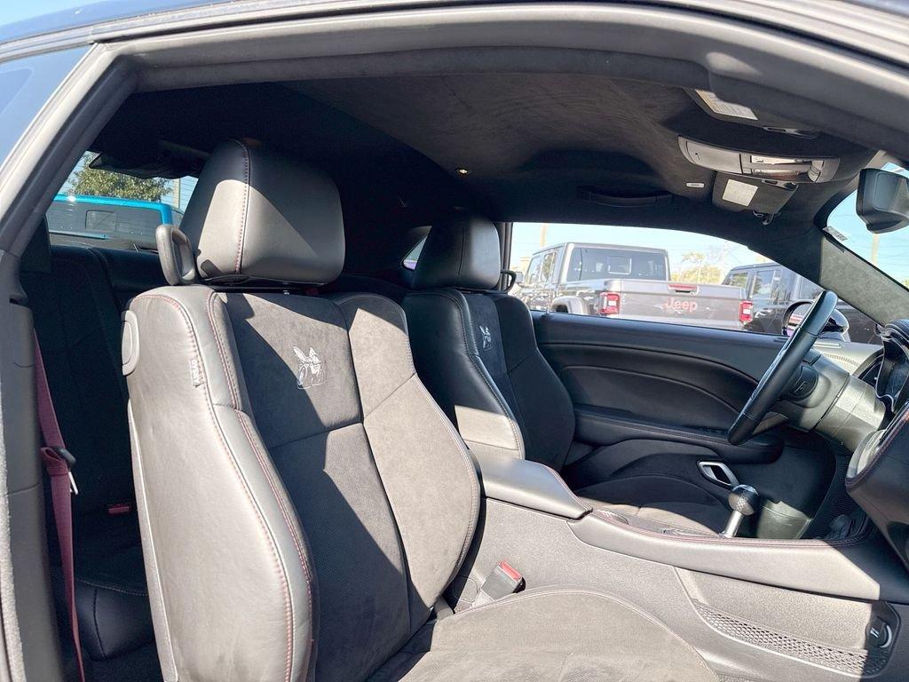 Dodge Challenger R/T Scat Pack Widebody - Thumbnail 20