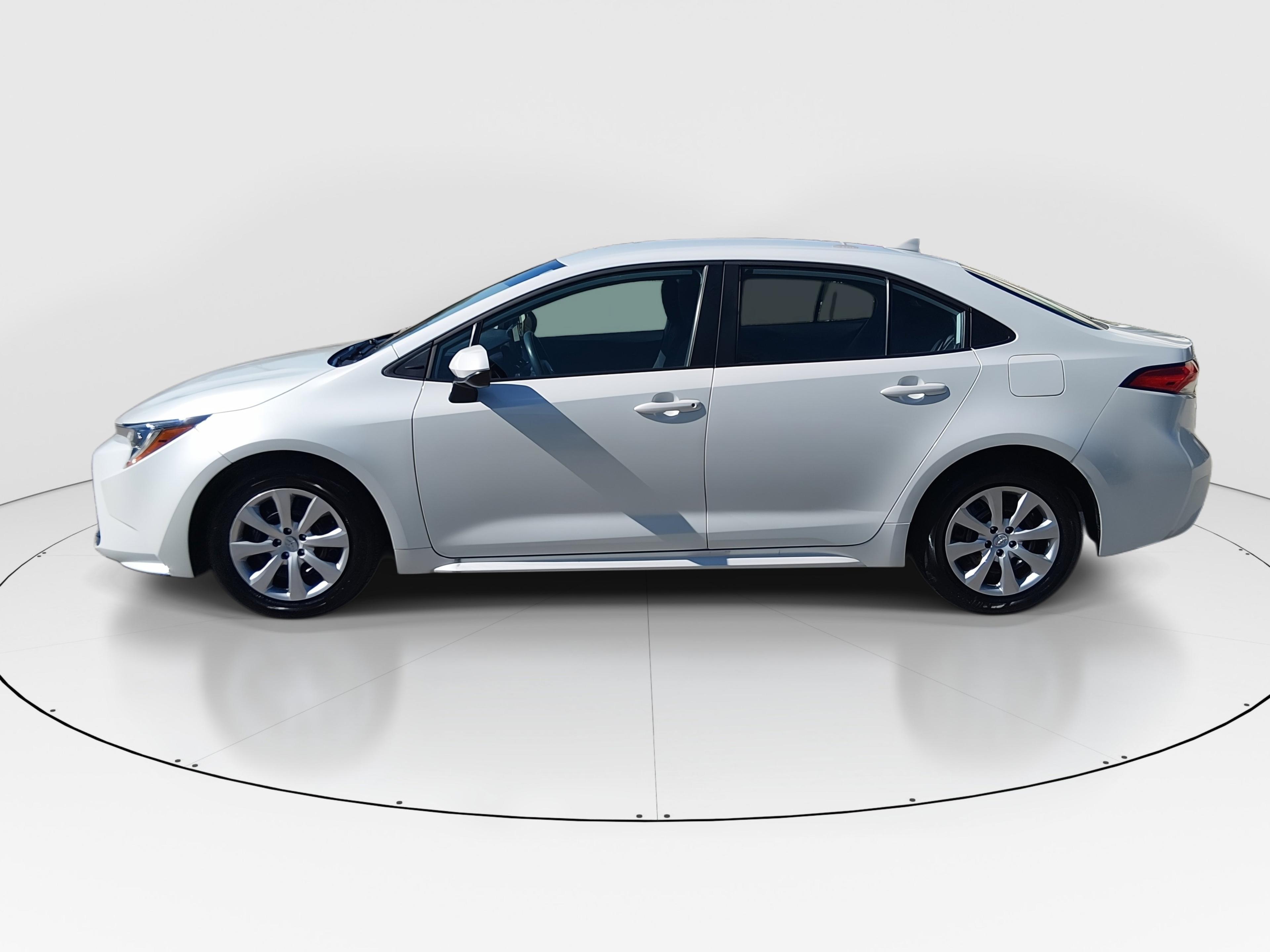 Toyota Corolla Le Cvt - Thumbnail 4