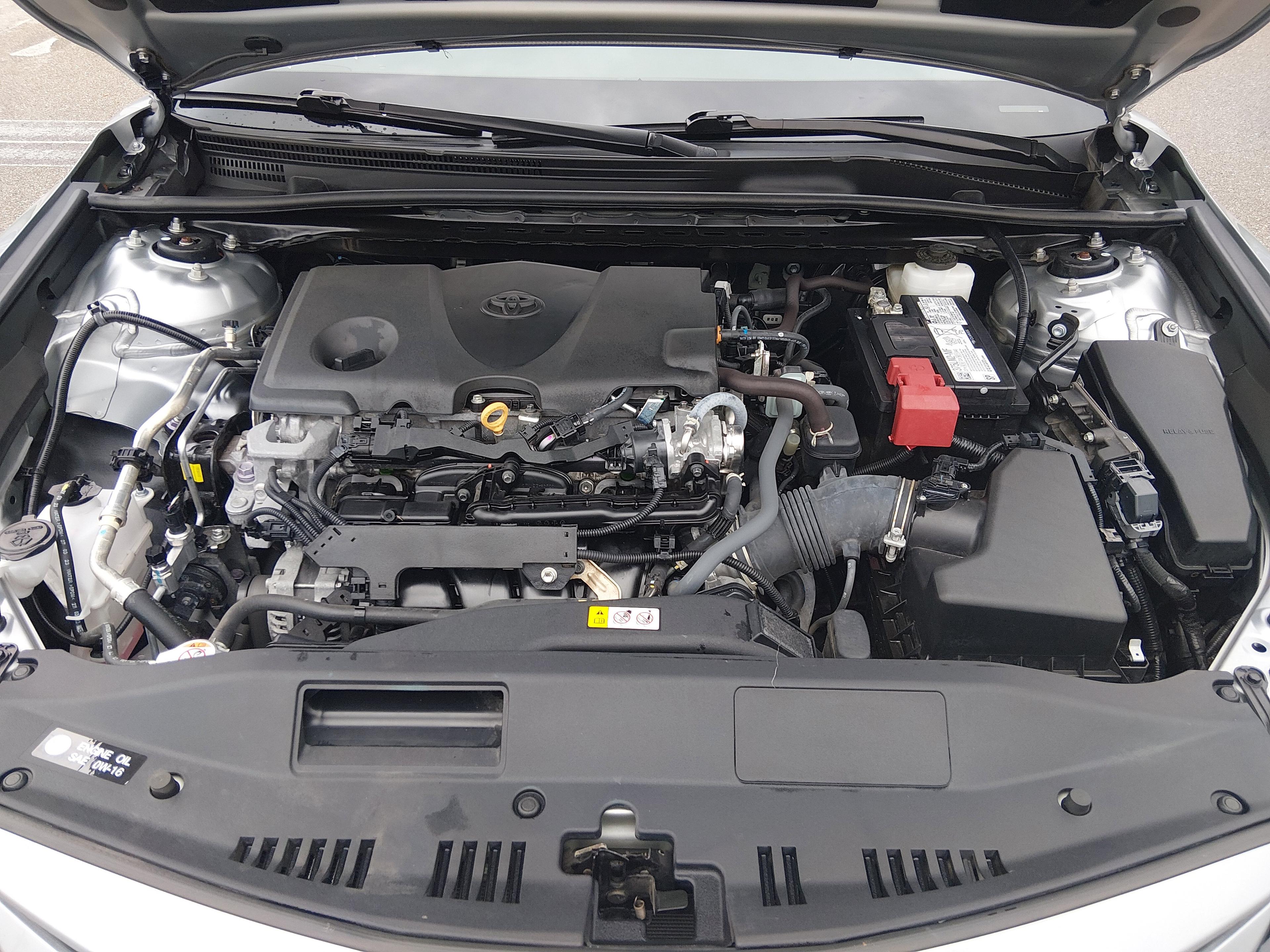 Toyota Camry Le Auto - Thumbnail 9