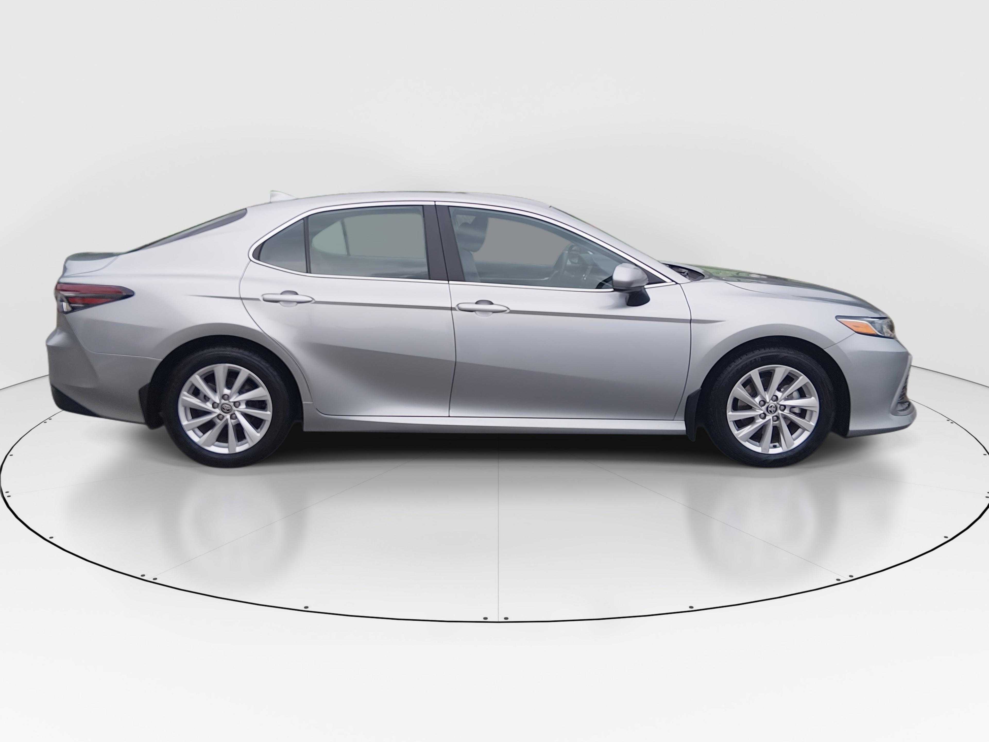 Toyota Camry Le Auto - Thumbnail 8