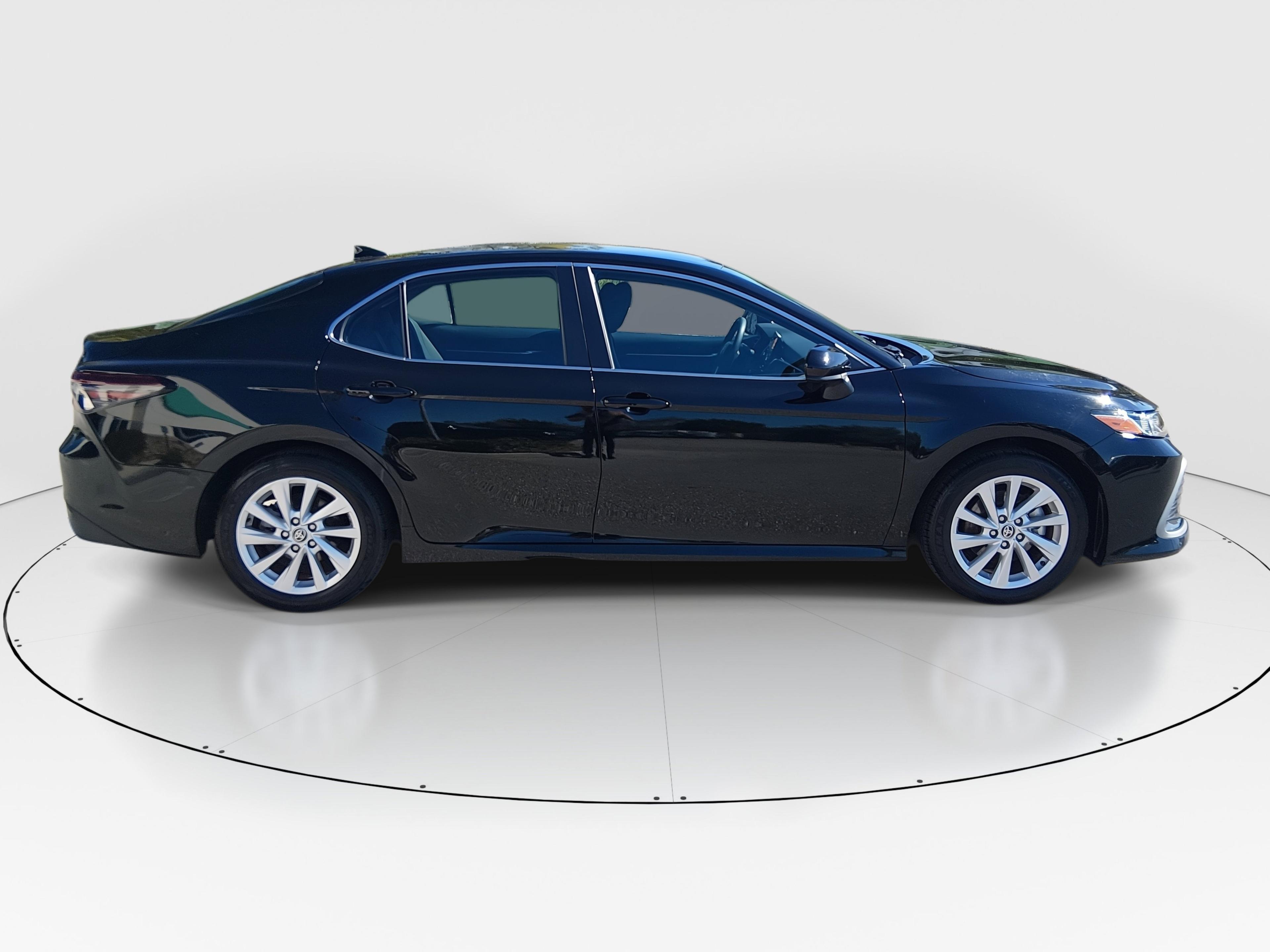 Toyota Camry Le Auto - Thumbnail 8