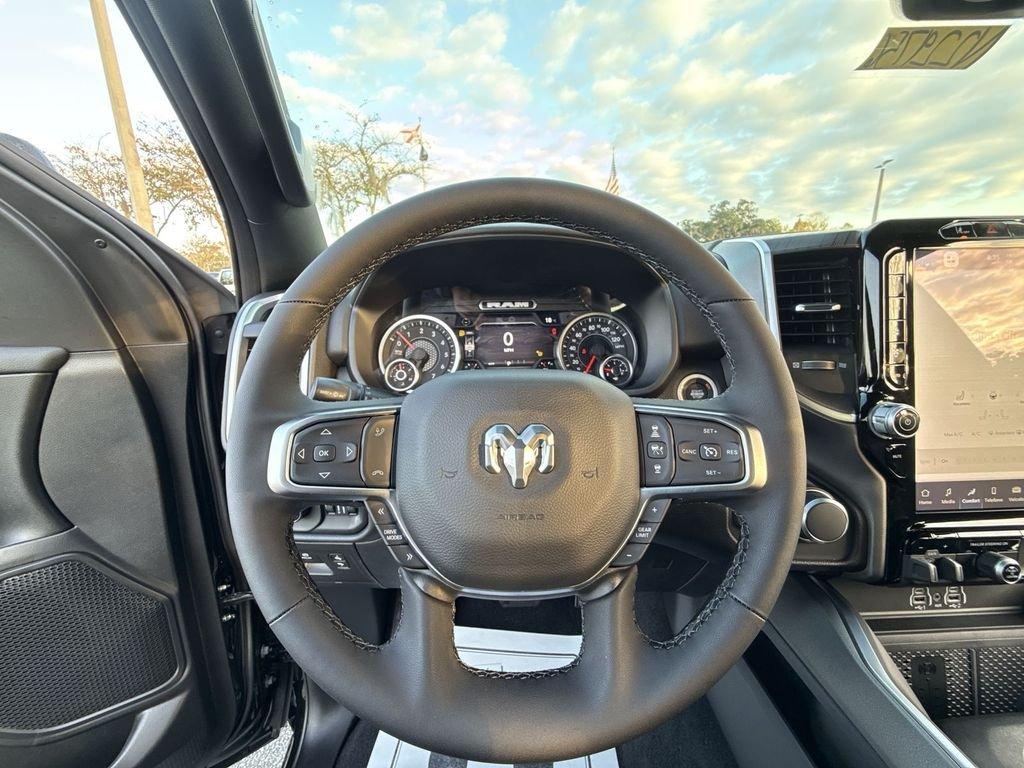 Ram 1500 Big Horn Crew Cab 4X4 5'7' Box - Thumbnail 14