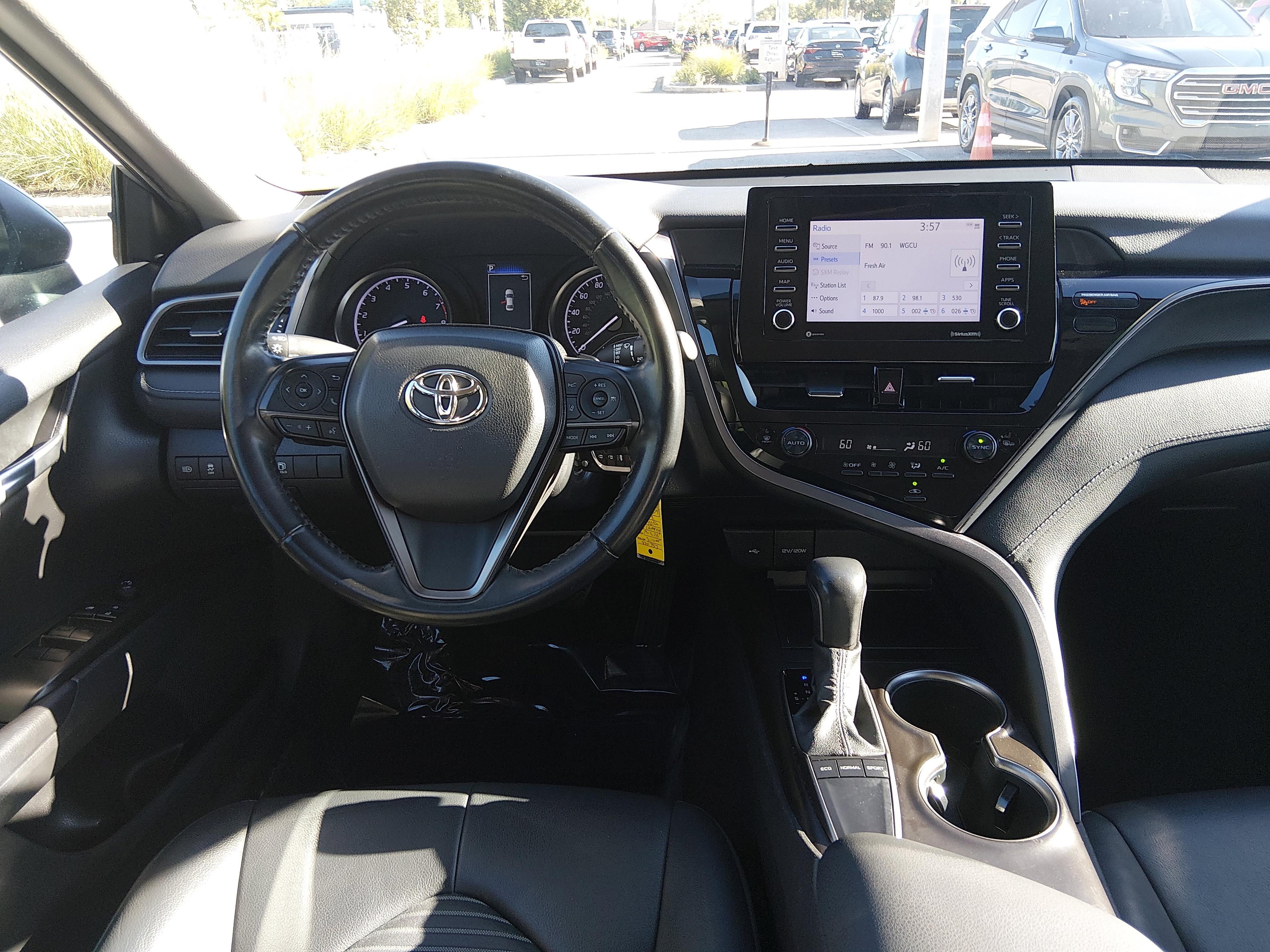 Toyota Camry Se Auto - Thumbnail 12