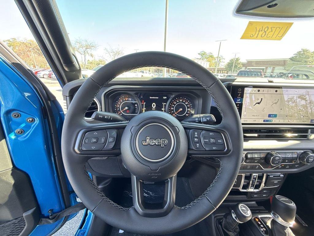 Jeep Gladiator Sahara 4X4 - Thumbnail 14