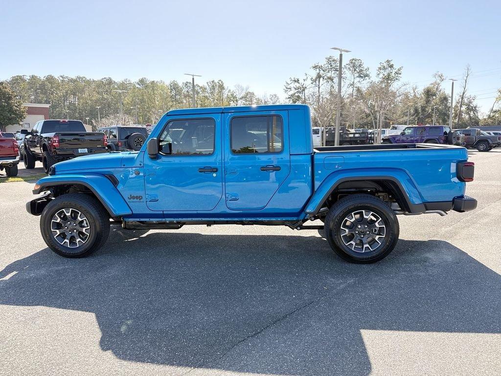 Jeep Gladiator Sahara 4X4 - Thumbnail 7