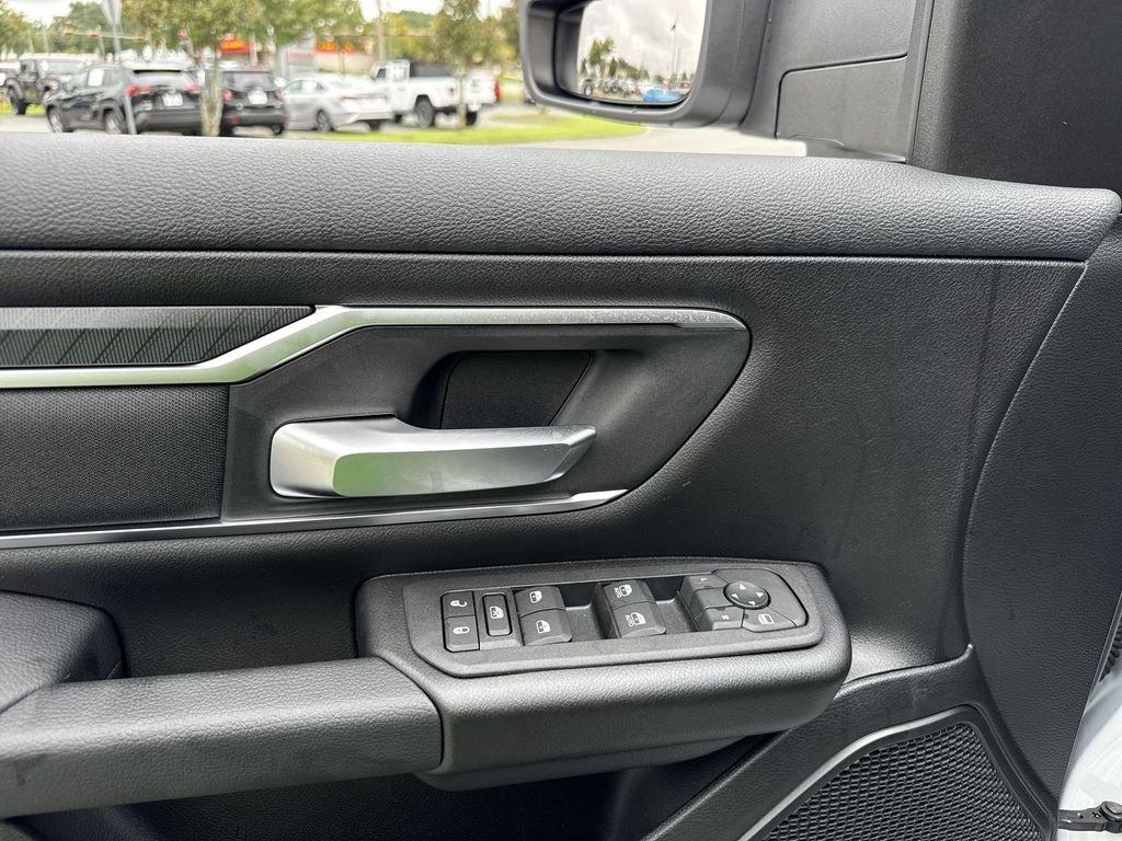 Ram 1500 Big Horn Crew Cab 4X4 5'7' Box - Thumbnail 14