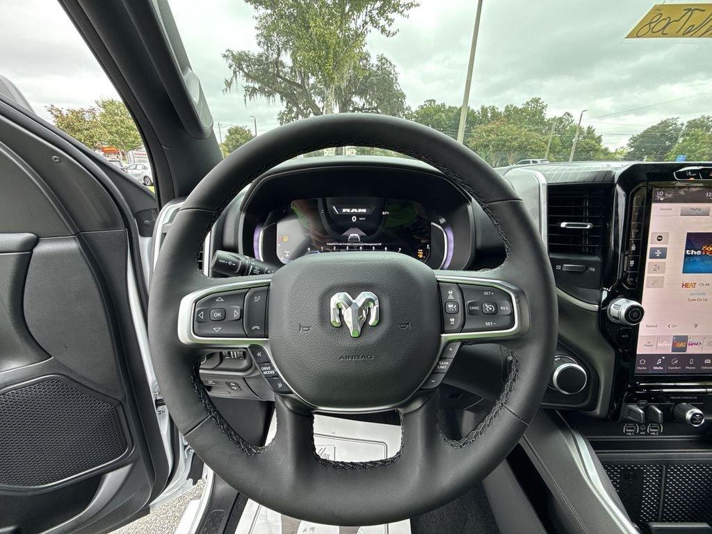 Ram 1500 Big Horn Crew Cab 4X4 5'7' Box - Thumbnail 15