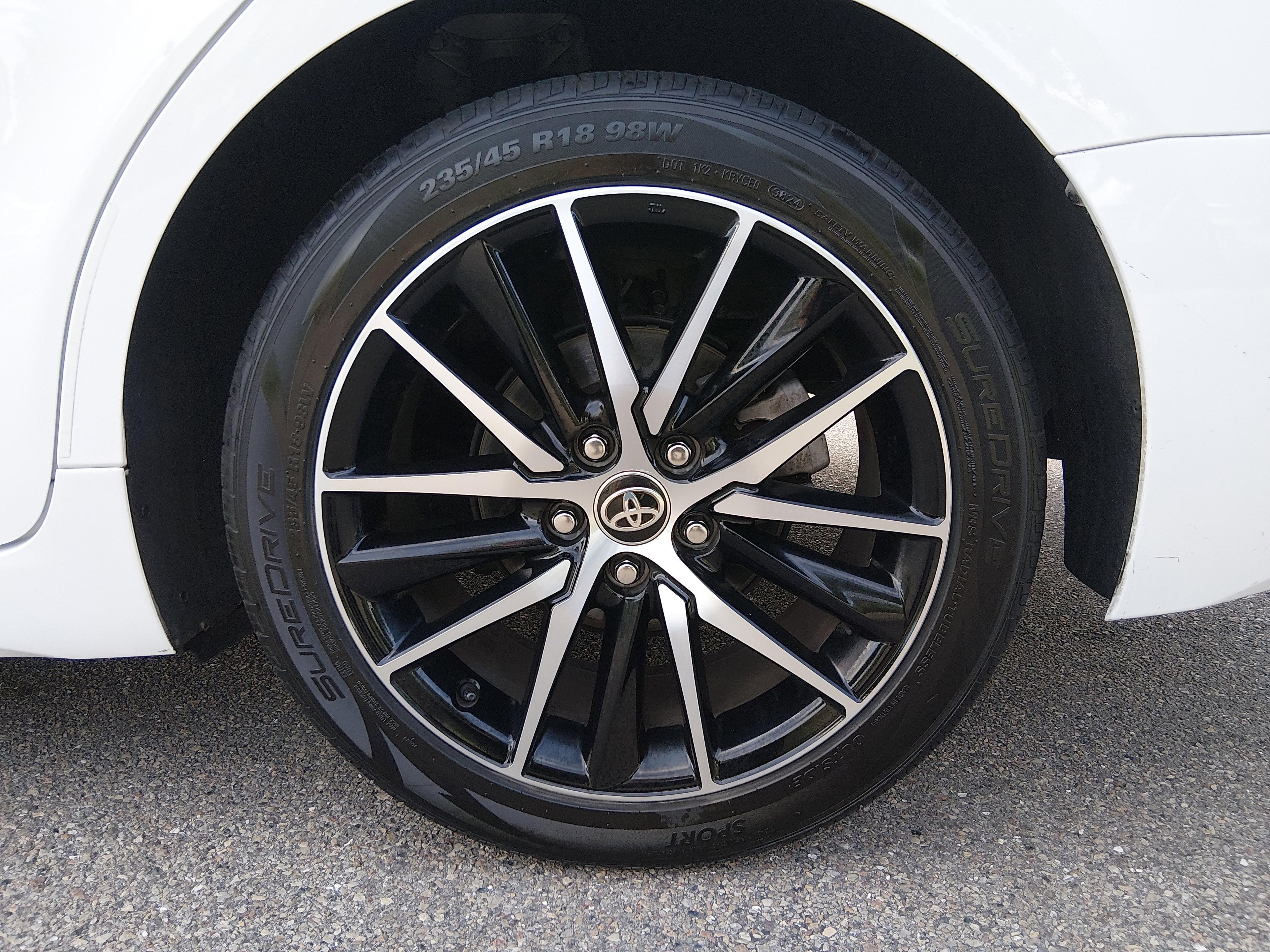 Toyota Camry Se Auto - Thumbnail 10