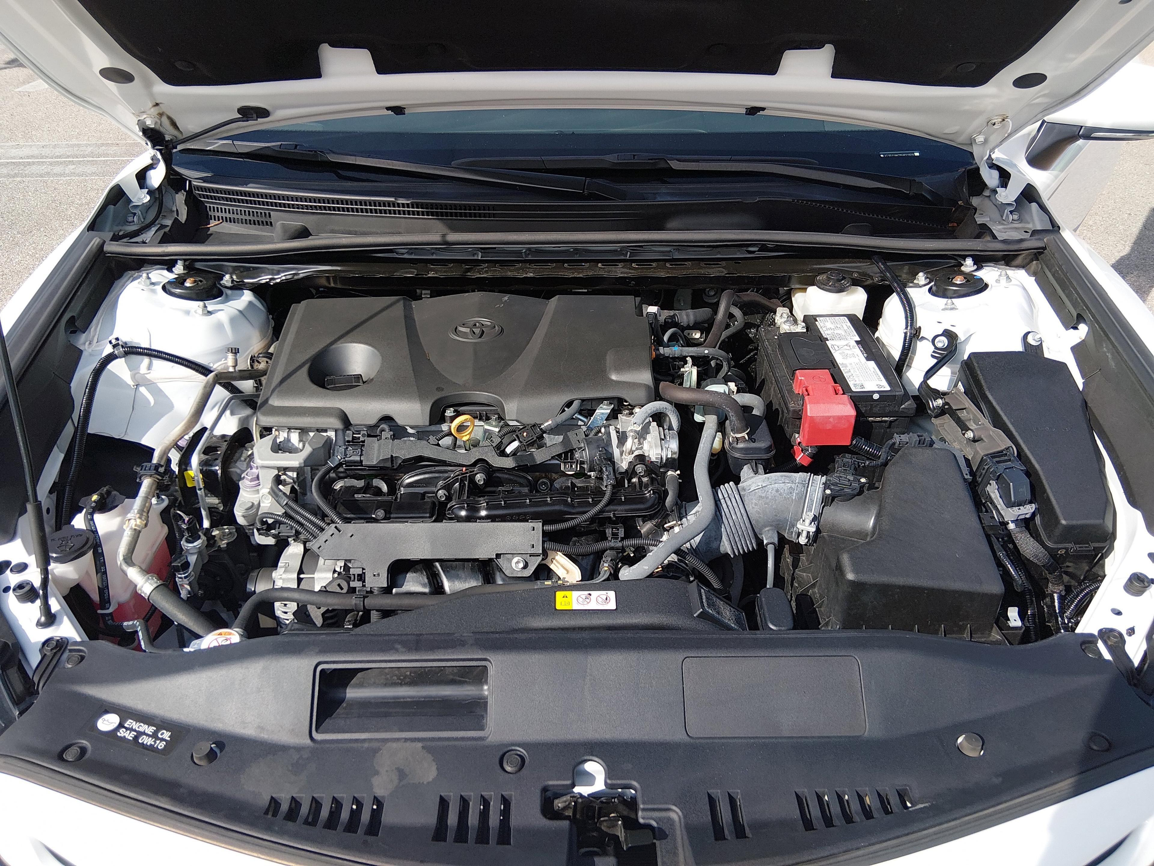 Toyota Camry Se Auto - Thumbnail 9