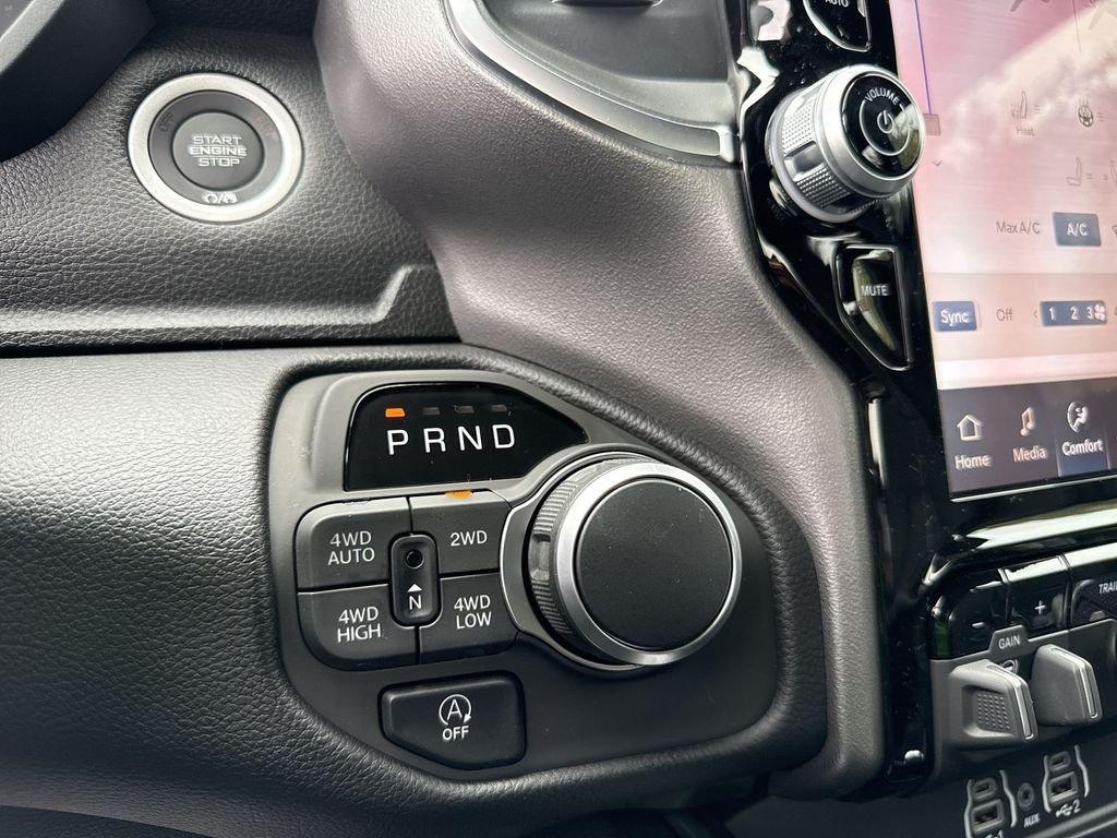 Ram 1500 Big Horn Crew Cab 4X4 5'7' Box - Thumbnail 19