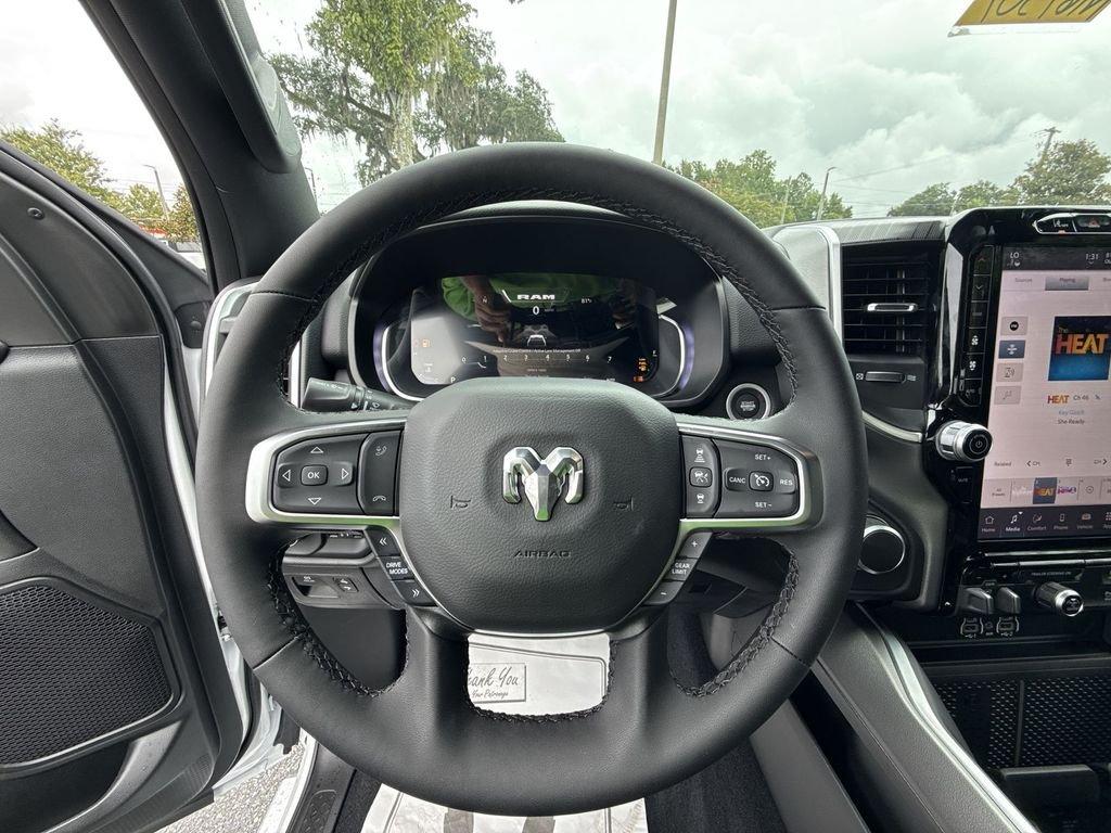 Ram 1500 Big Horn Crew Cab 4X4 5'7' Box - Thumbnail 13