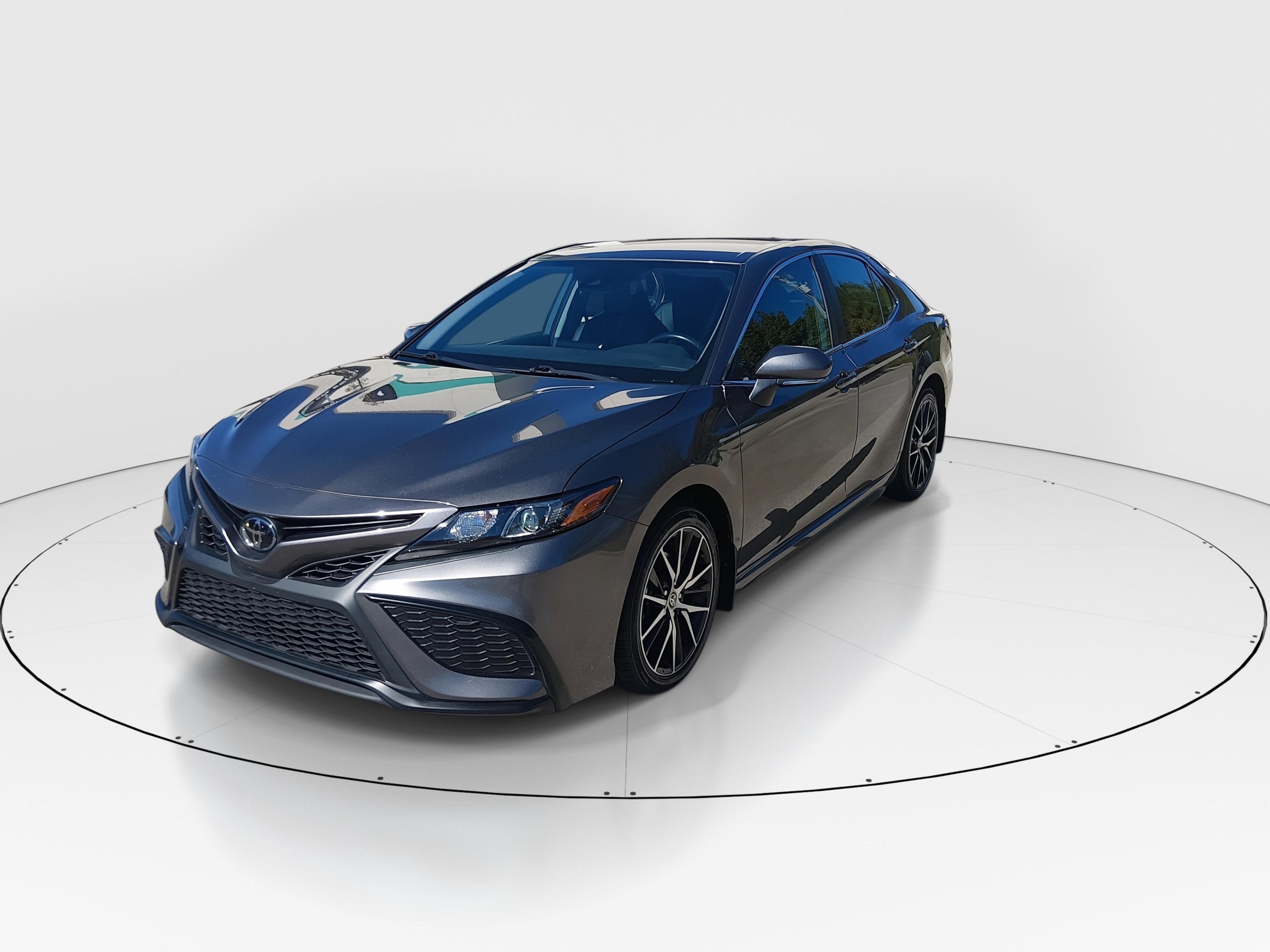 Toyota Camry Se Auto - Thumbnail 3