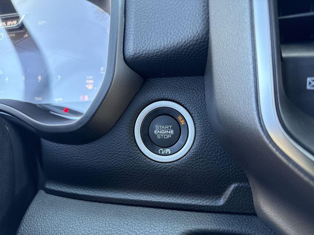 Ram 1500 Big Horn Crew Cab 4X4 5'7' Box - Thumbnail 19