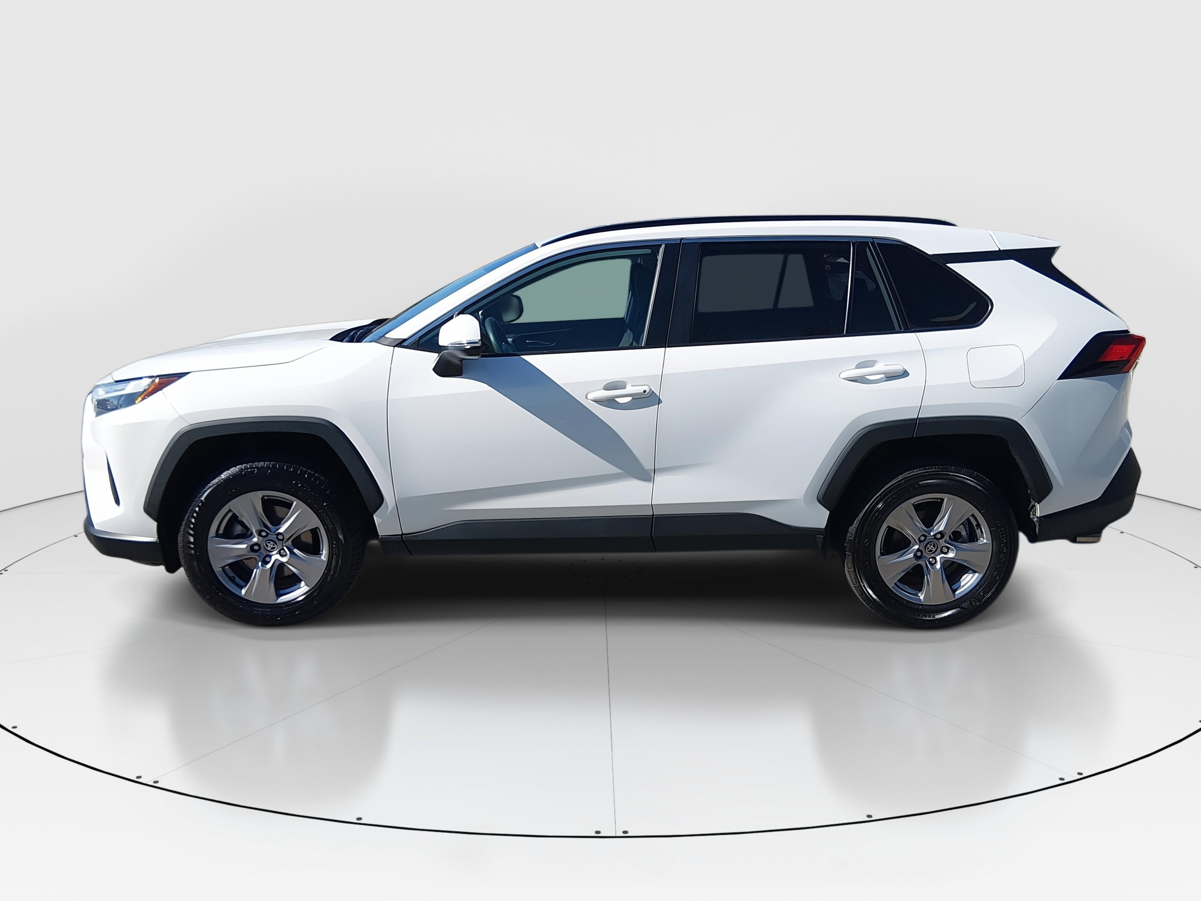 Toyota Rav4 Xle Fwd - Thumbnail 4