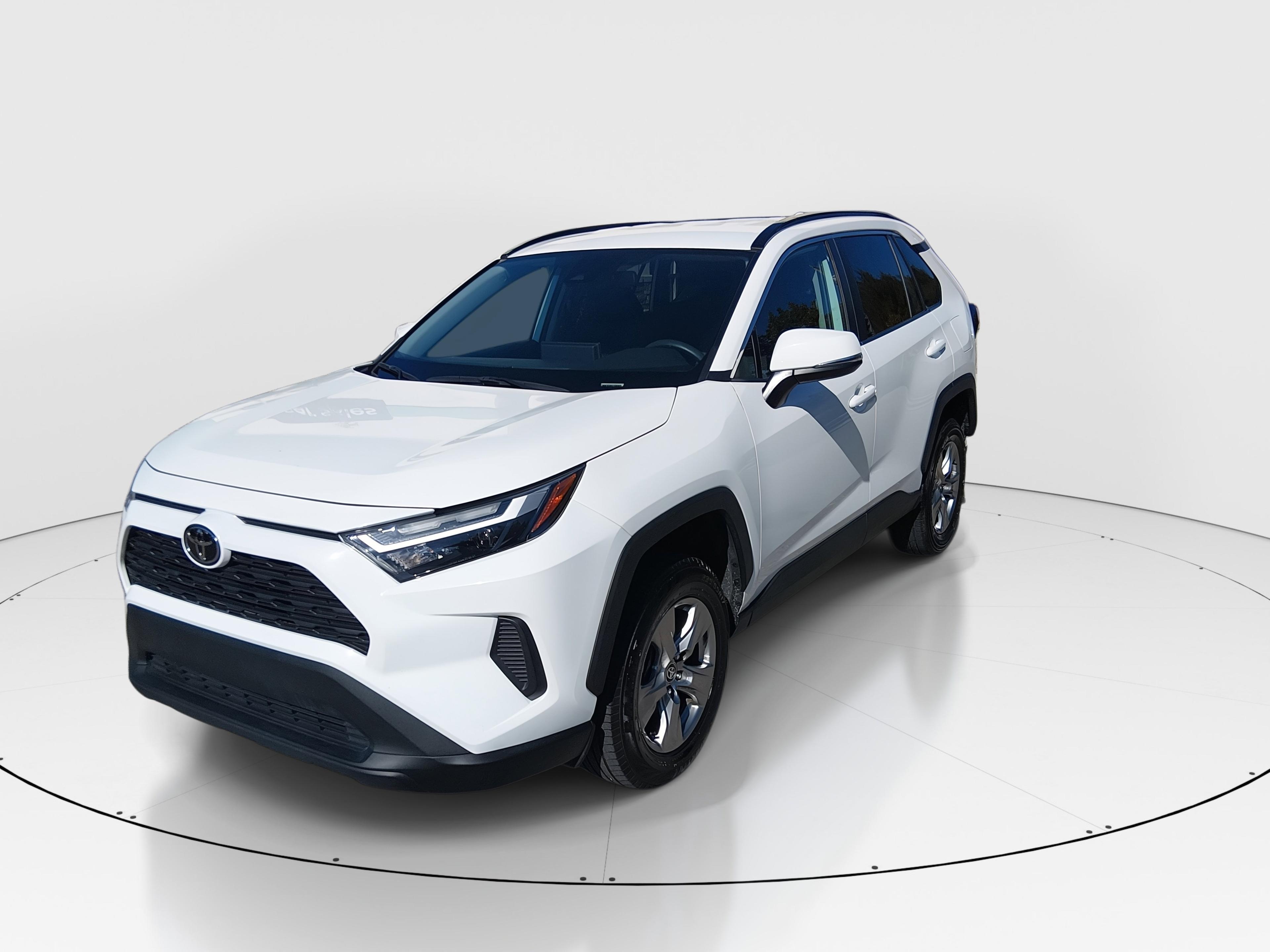 Toyota Rav4 Xle Fwd - Thumbnail 3
