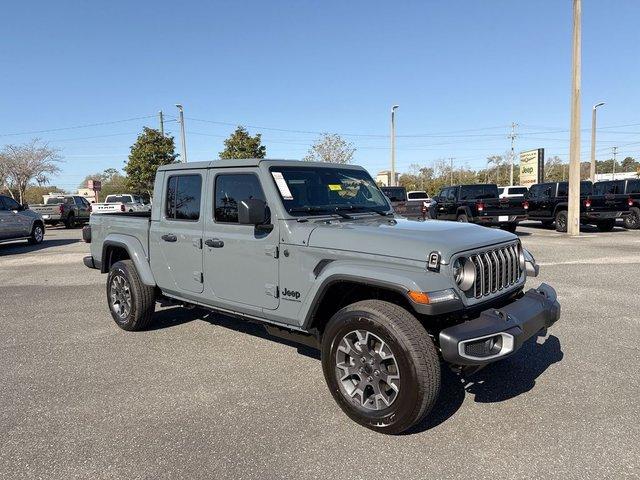 Jeep Gladiator Sahara 4X4 - View 1