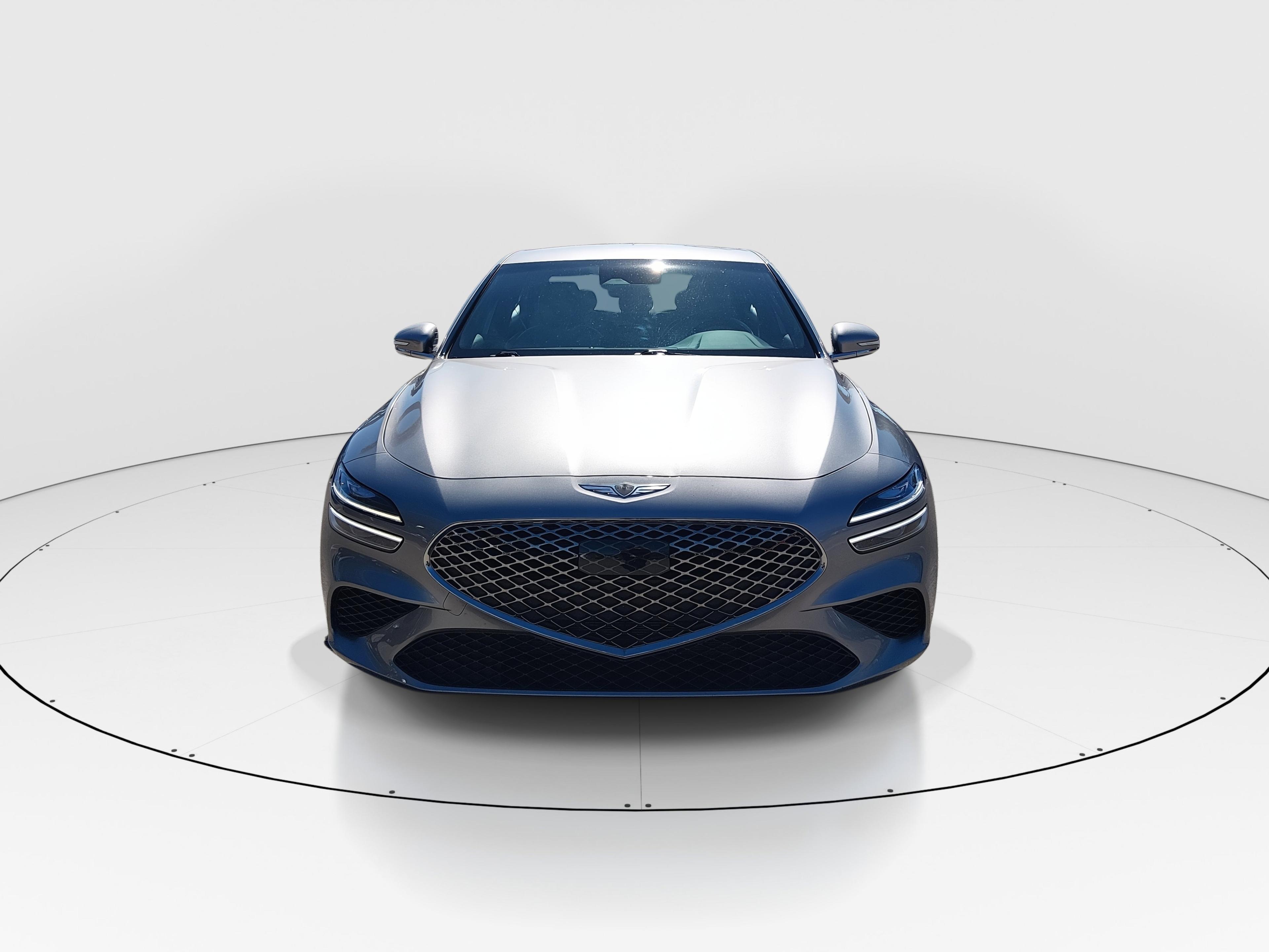 Genesis G70 2.5T Rwd - Thumbnail 2