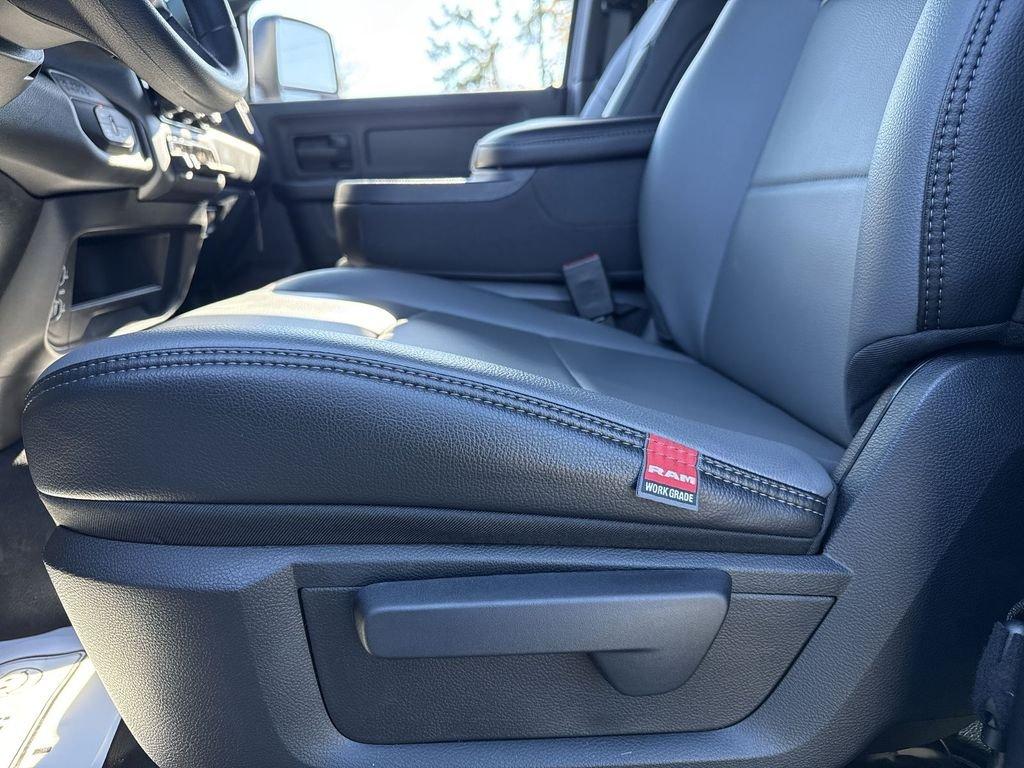 Ram 2500 Tradesman Crew Cab 4X4 6'4' Box - Thumbnail 10