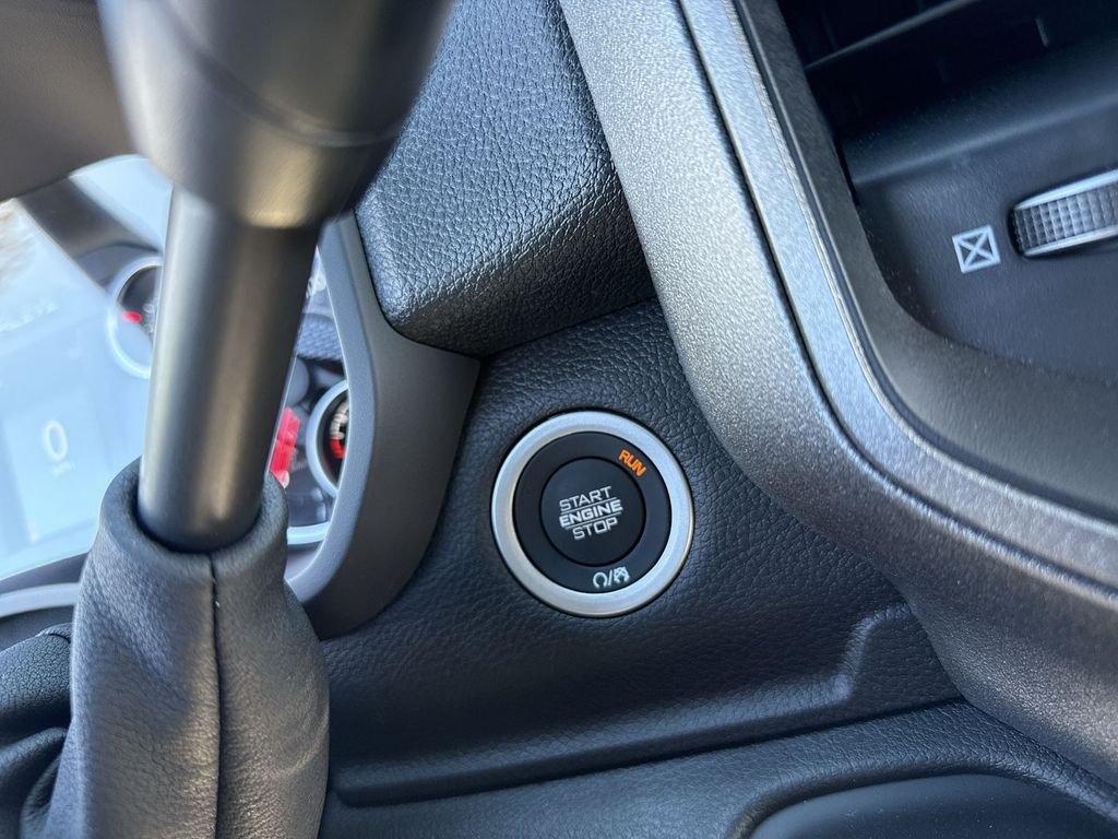 Ram 2500 Tradesman Crew Cab 4X4 6'4' Box - Thumbnail 16