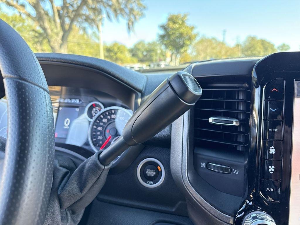 Ram 2500 Tradesman Crew Cab 4X4 6'4' Box - Thumbnail 18