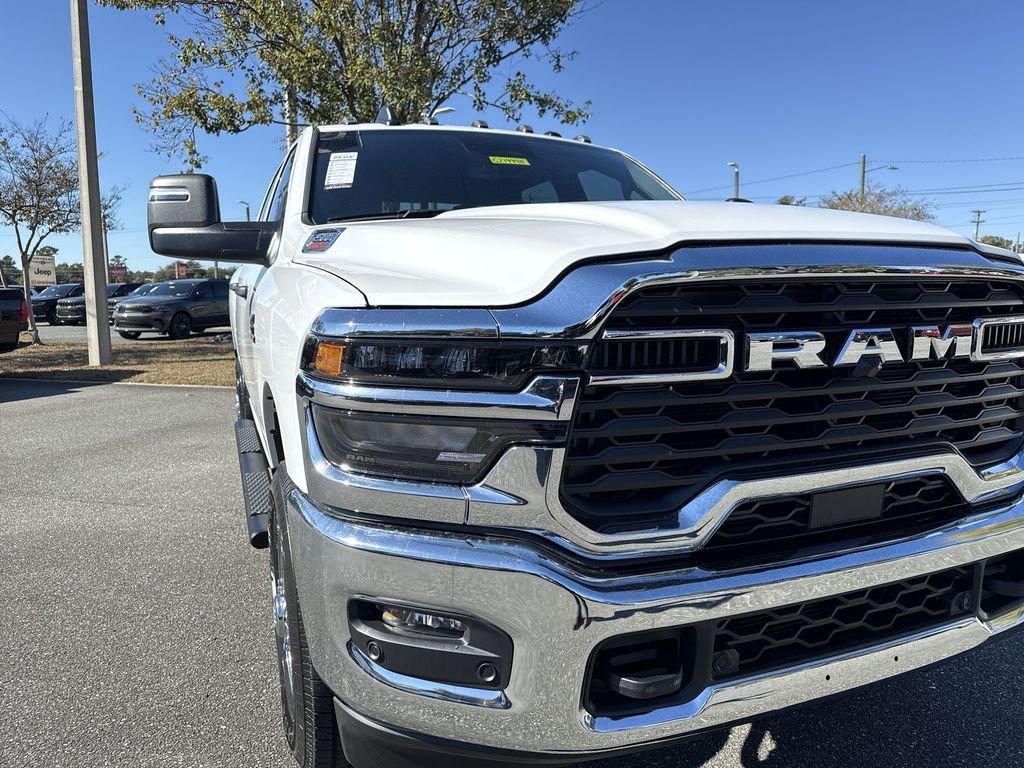 Ram 2500 Tradesman Crew Cab 4X4 6'4' Box - Thumbnail 10