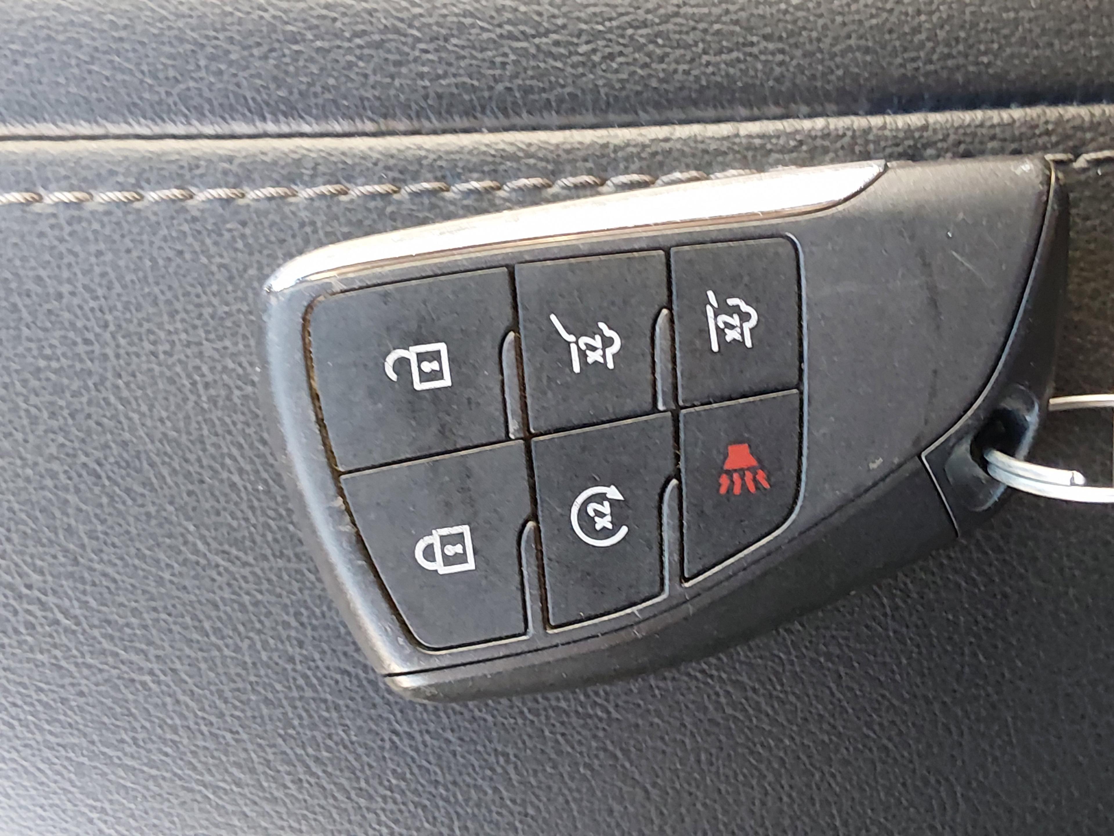 Chevrolet Suburban 2Wd 4Dr Lt - Thumbnail 15