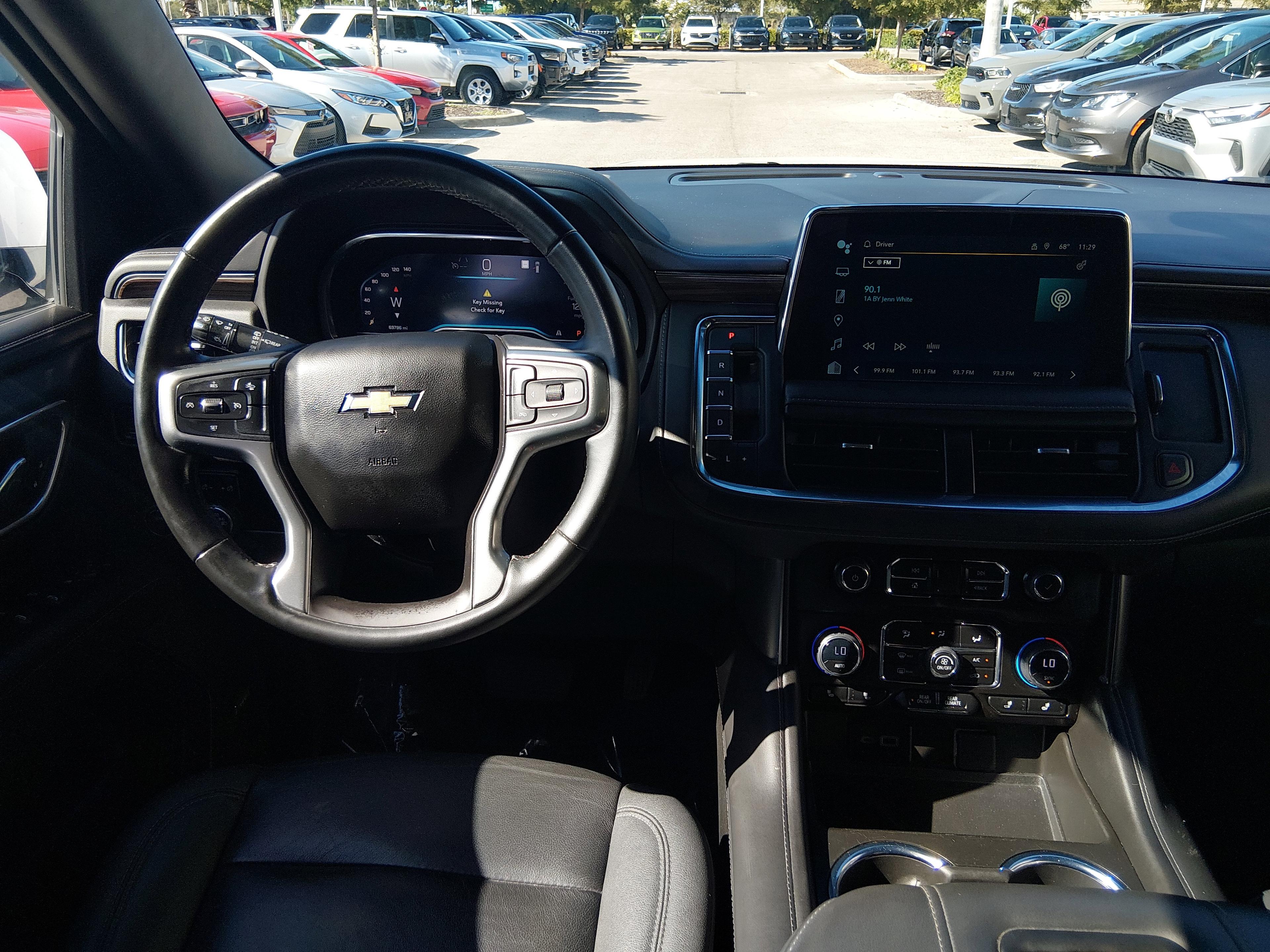 Chevrolet Suburban 2Wd 4Dr Lt - Thumbnail 12