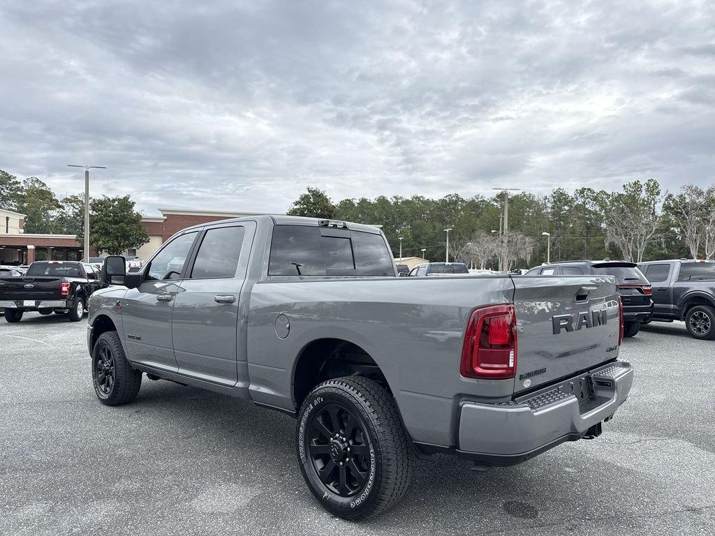 Ram 2500 Laramie Crew Cab 4X4 6'4' Box - Thumbnail 6