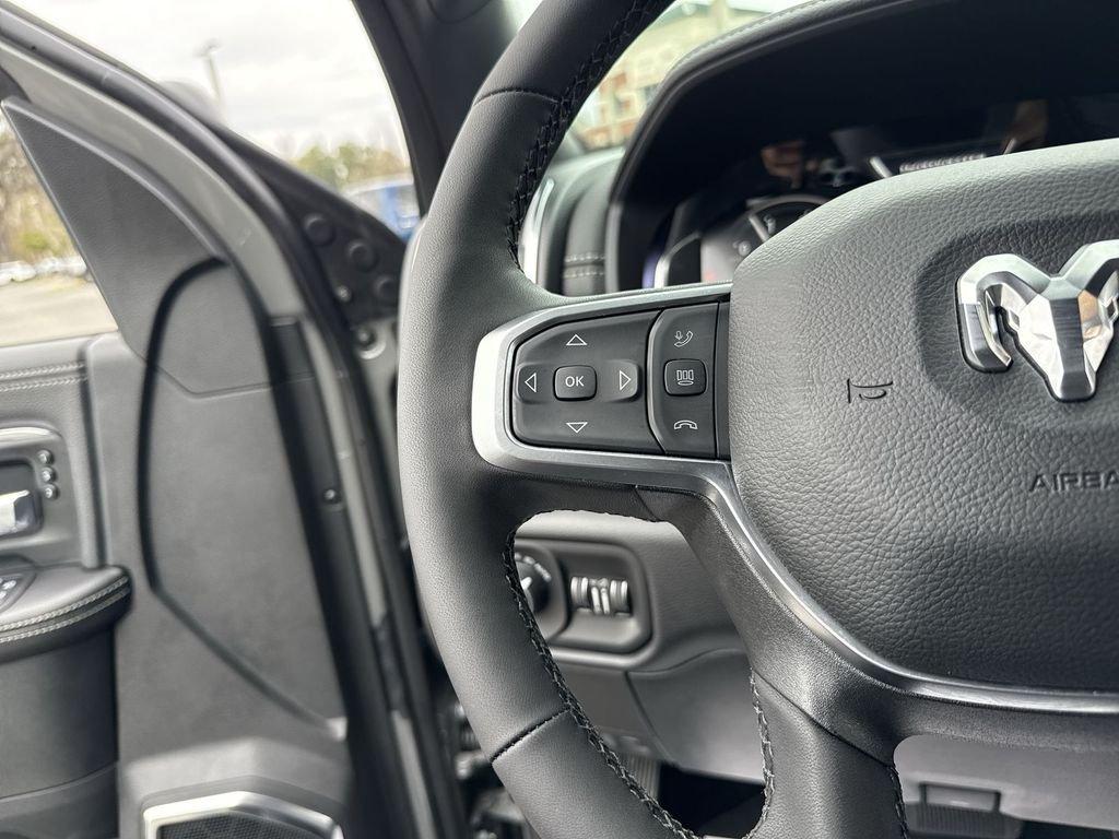 Ram 2500 Laramie Crew Cab 4X4 6'4' Box - Thumbnail 16