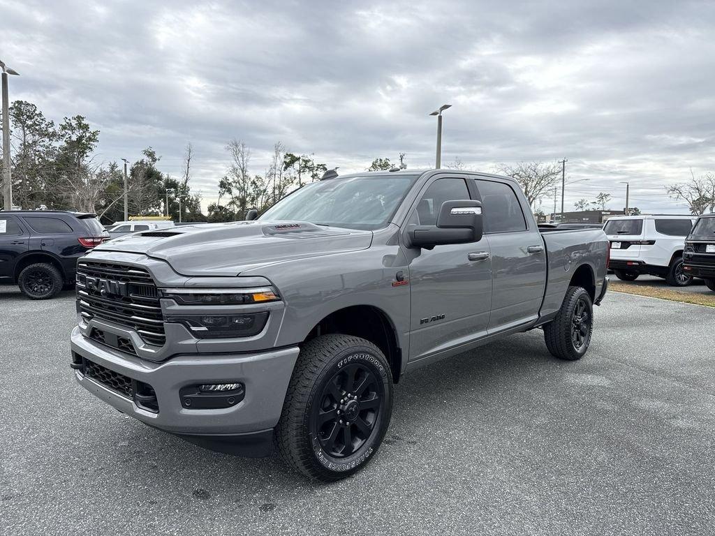 Ram 2500 Laramie Crew Cab 4X4 6'4' Box - Thumbnail 8