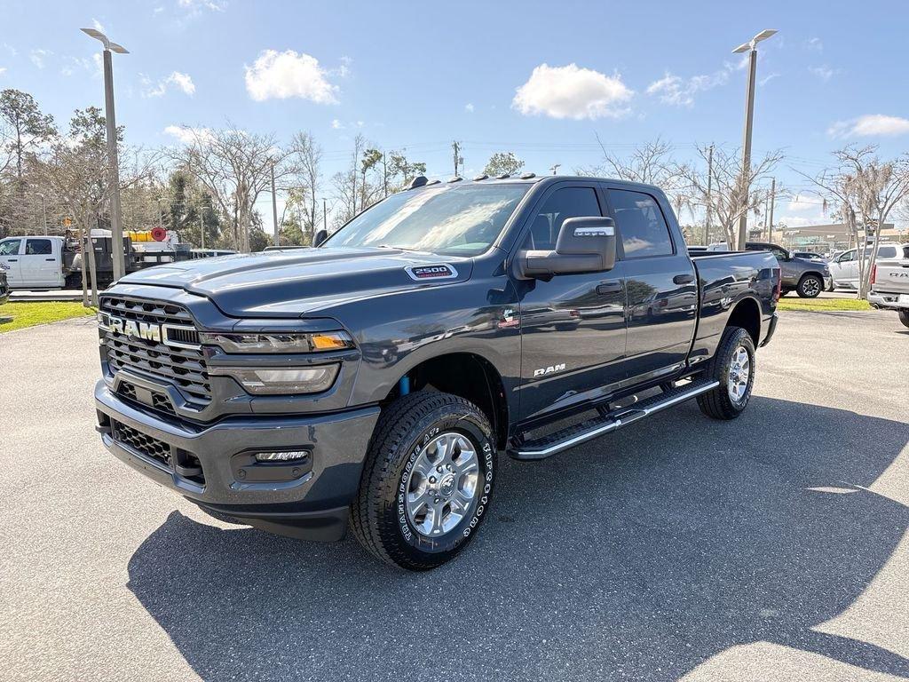 Ram 2500 Big Horn Crew Cab 4X4 6'4' Box - Thumbnail 8