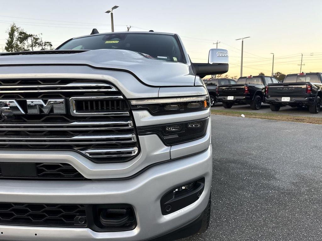 Ram 2500 Laramie Crew Cab 4X4 6'4' Box - Thumbnail 10