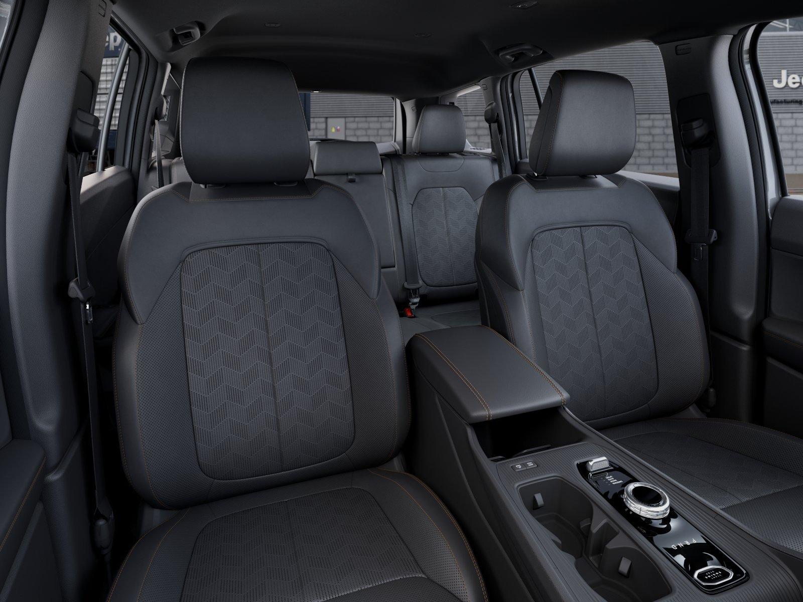 Jeep Cherokee Overland 4X4 - Thumbnail 10