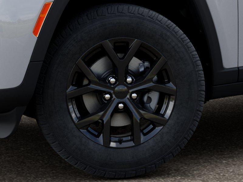 Jeep Grand Cherokee Laredo Altitude 4X2 - Thumbnail 5