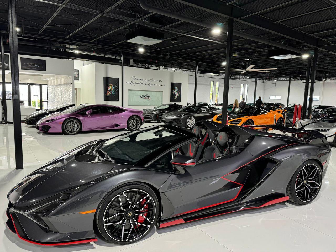 Lamborghini Sian Roadster - Thumbnail 3