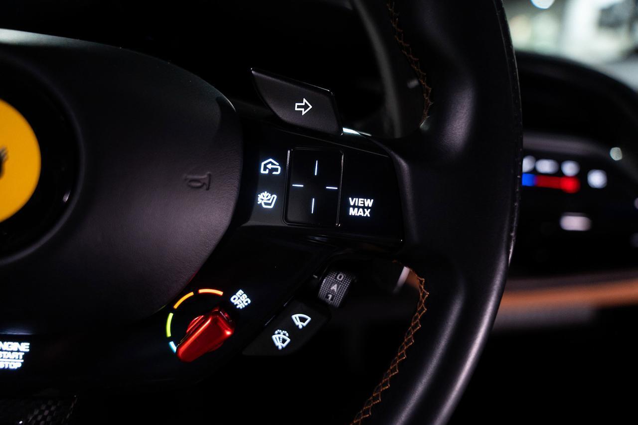 Ferrari SF90 Stradale - Thumbnail 17