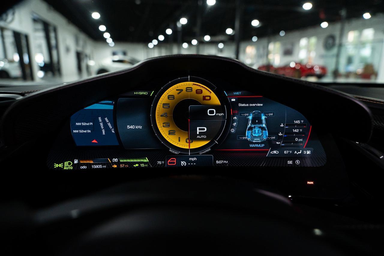 Ferrari SF90 Stradale - Thumbnail 13