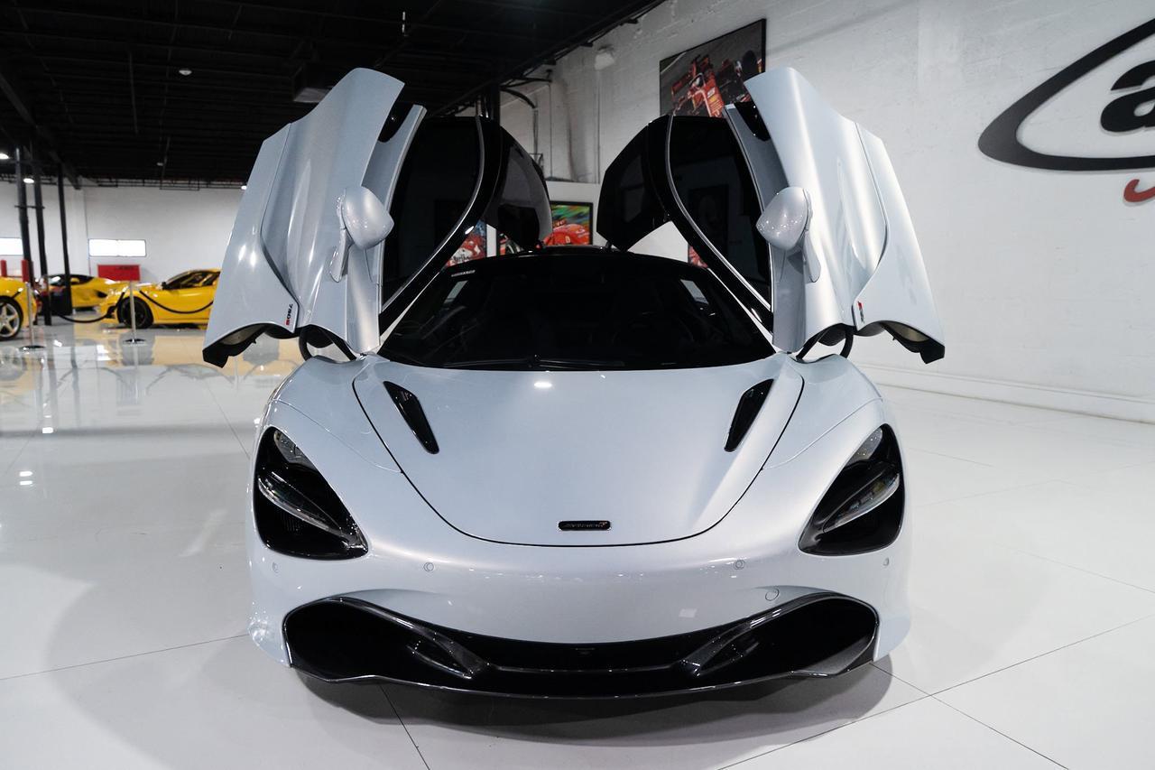 McLaren 720S - Thumbnail 10