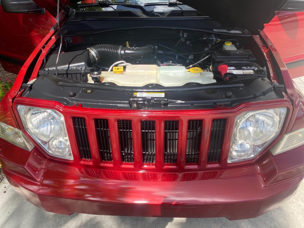 Jeep Liberty - Thumbnail 18