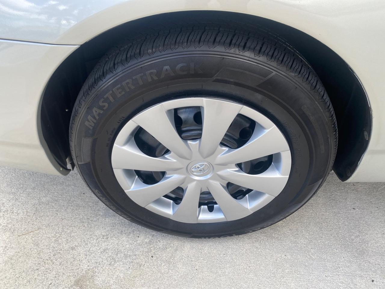 Toyota Corolla - Thumbnail 20