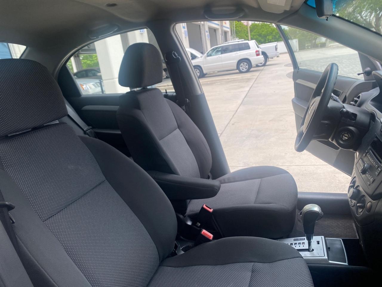 Chevrolet Aveo - Thumbnail 13