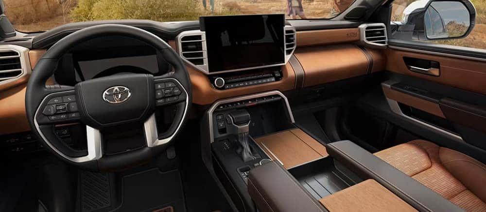 Toyota Sequoia - Thumbnail 4