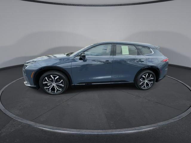 Toyota Crown Signia Xle Awd - Thumbnail 9