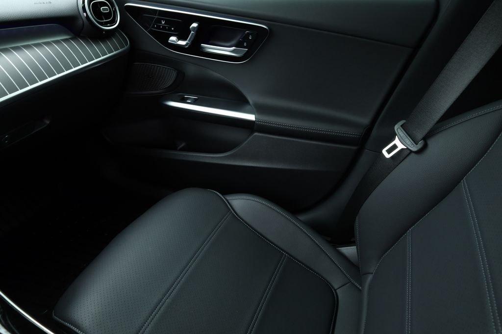 Mercedes-Benz C-Class C 300 Rwd - Thumbnail 11