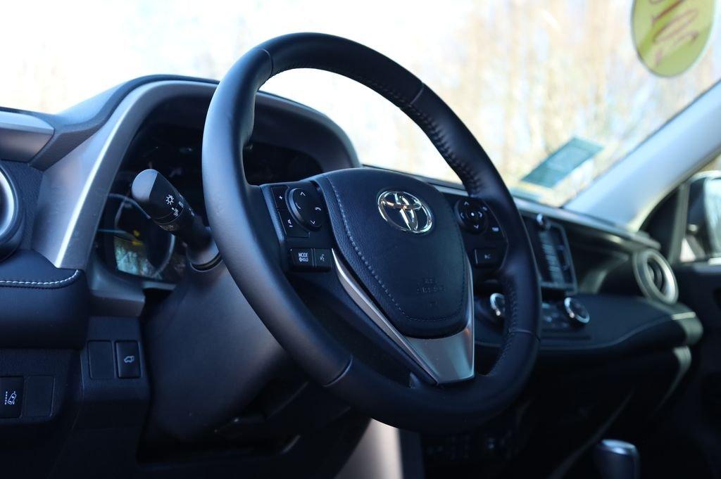 Toyota Rav4 Hybrid Limited Awd - Thumbnail 18